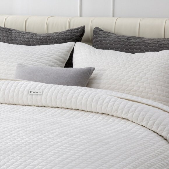 Velvet Quilt Set White Textured Coverlet Luxury Modern Glam Hotel Chic Bedding - Picture 1 of 4